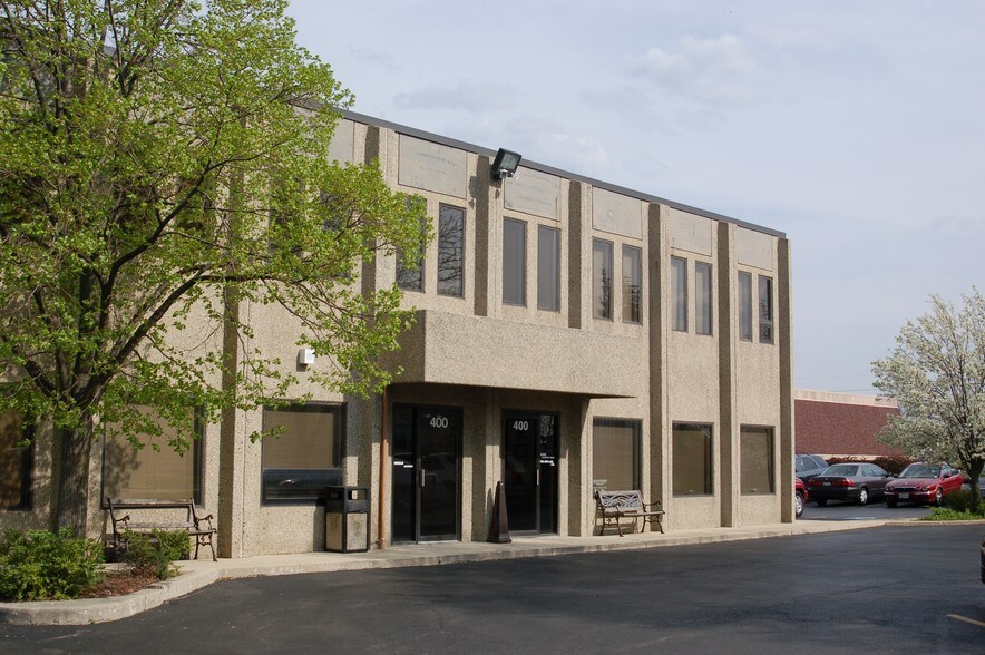More Photos Of 400 N Schmidt Rd, Bolingbrook Office For Lease