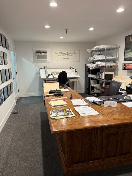 More Photos Of 4865 Pasadena Ave, Sacramento Flex For Lease