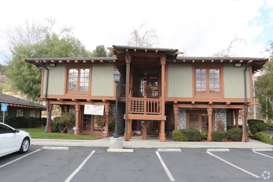 More Photos Of 27936 Vista Canyon Blvd, Canyon Country Office For Lease