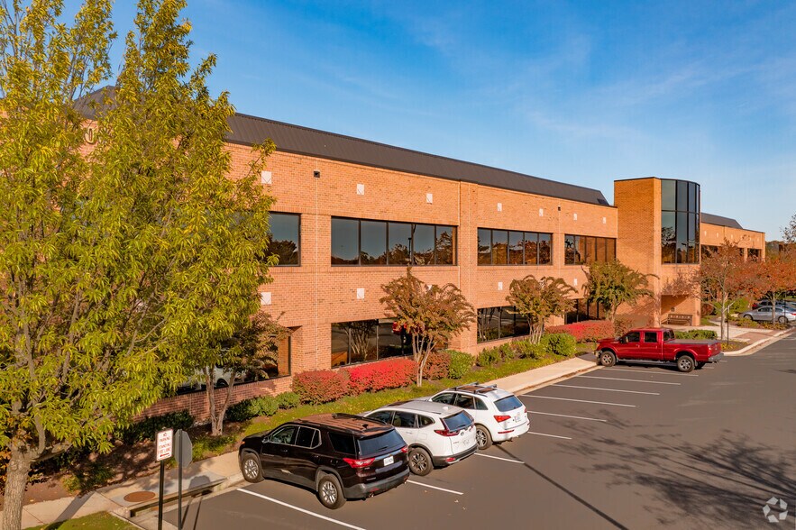 More Photos Of 20098 Ashbrook Pl, Ashburn Office For Lease