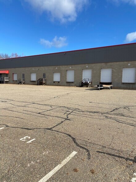 More Photos Of 484-516 Province Rd, Laconia Distribution For Lease
