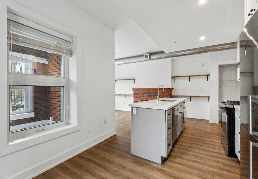 More Photos Of 27 Bold St, Hamilton Apartments For Sale