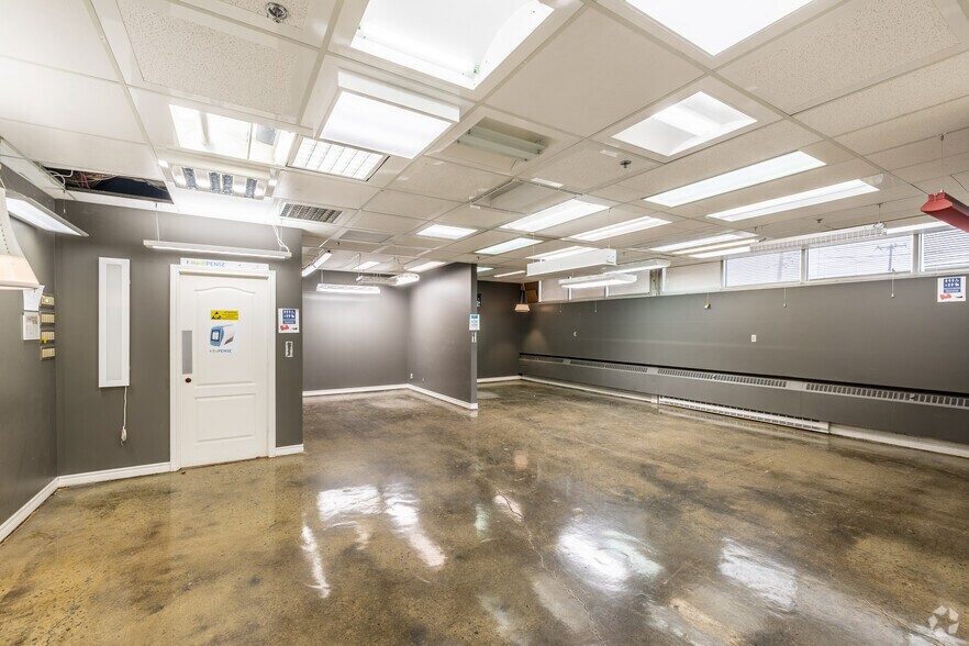 More Photos Of 9145 Rue Boivin, Montréal Light Manufacturing For Lease