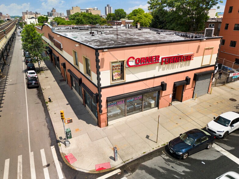 More Photos Of 2916 White Plains, Bronx General Retail For Lease