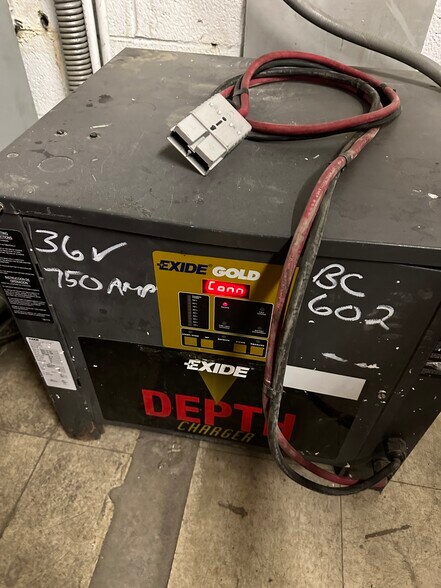 More Photos Of 19100 15 Mile Rd, Clinton Township Storefront For Sale