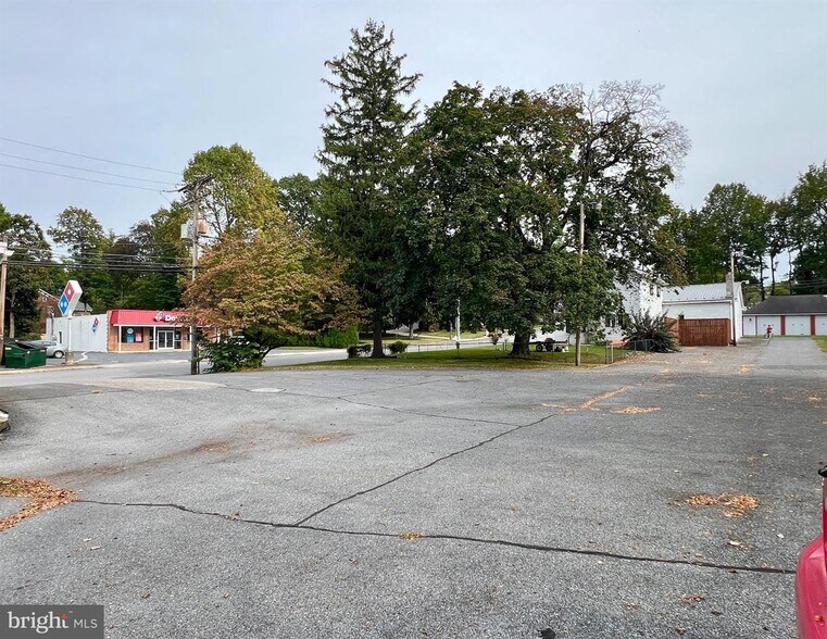 More Photos Of 494 E King St, Shippensburg Office For Sale