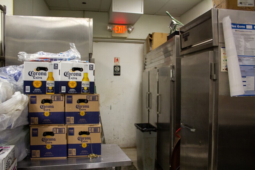 More Photos Of 401 W Atlantic Ave, Delray Beach Storefront Retail Office For Lease