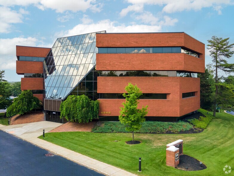 More Photos Of 6400 Sheridan Dr, Buffalo Office For Lease