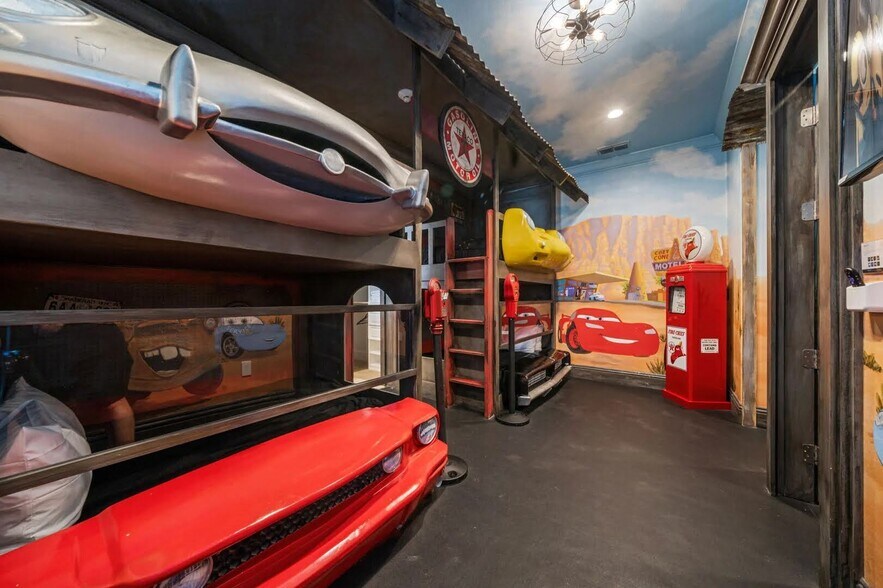 More Photos Of 521 Muirfield Loop, Reunion Specialty For Sale