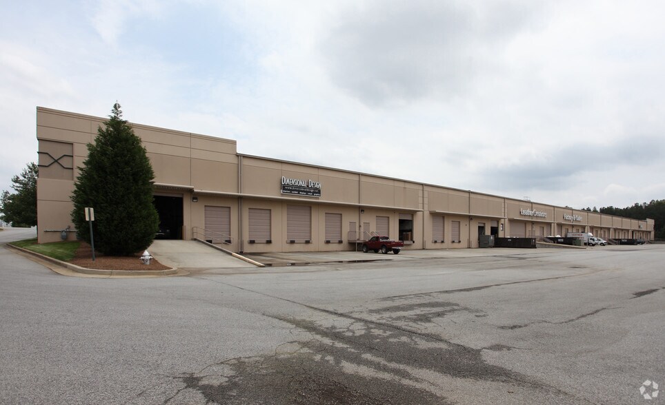 More Photos Of 3505 Newpoint Pky, Lawrenceville Warehouse For Lease