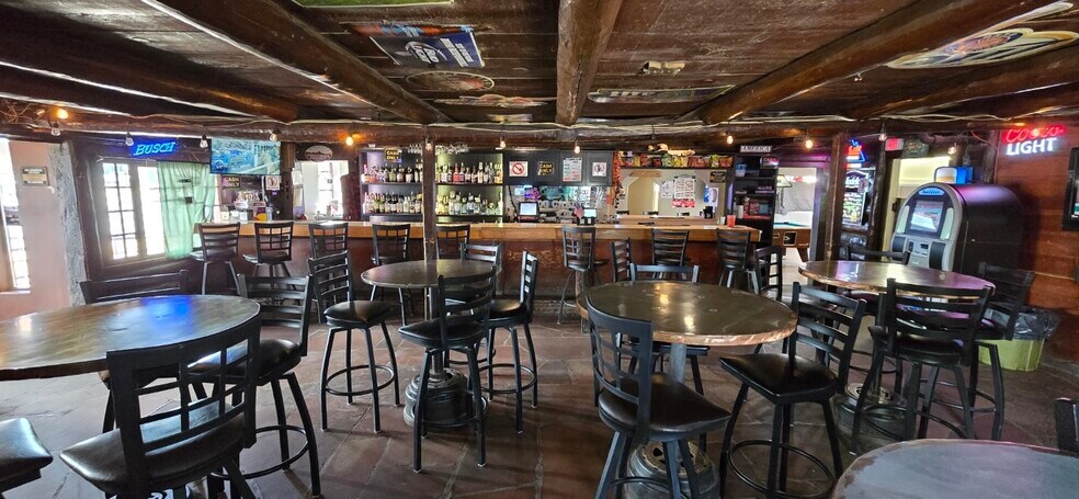 More Photos Of 18 N State Route 89, Chino Valley Bar For Sale