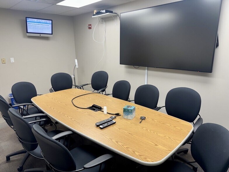 More Photos Of 405 W Martin Luther King Blvd, Plant City Office For Sale