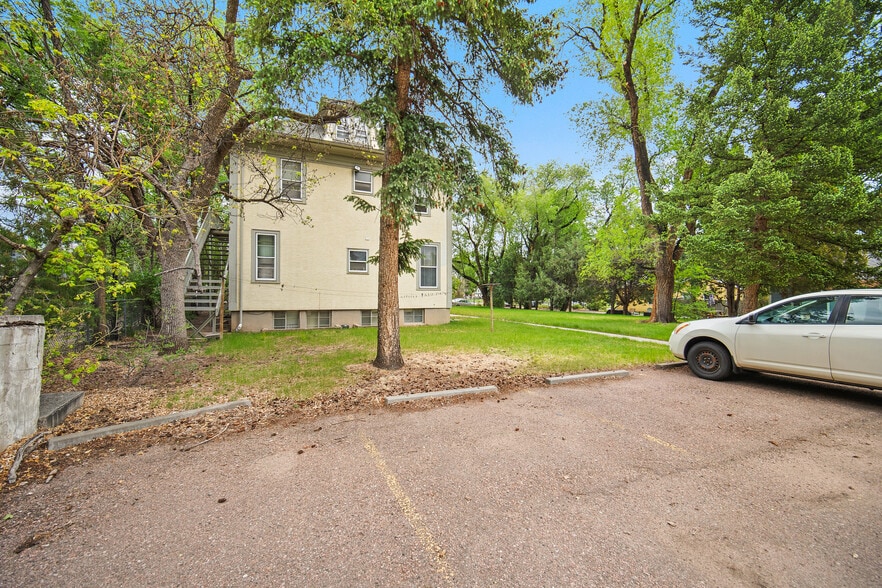More Photos Of 1518 N Wahsatch Ave, Colorado Springs Apartments For Sale