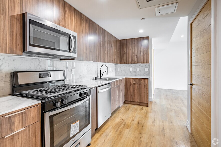 More Photos Of 1525 N Hobart Blvd, Los Angeles Apartments For Sale