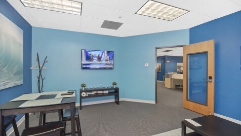 More Photos Of 400 E 22nd St, Lombard Office For Lease