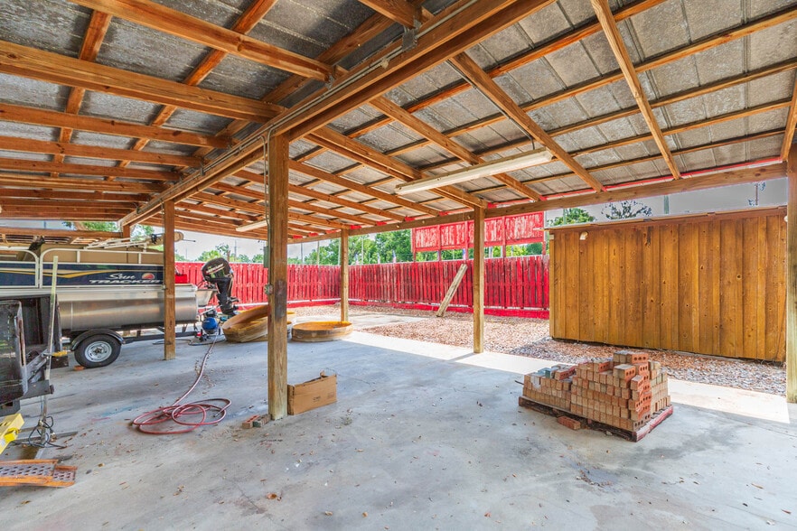 More Photos Of 13815 21st St, Dade City Auto Dealership For Sale