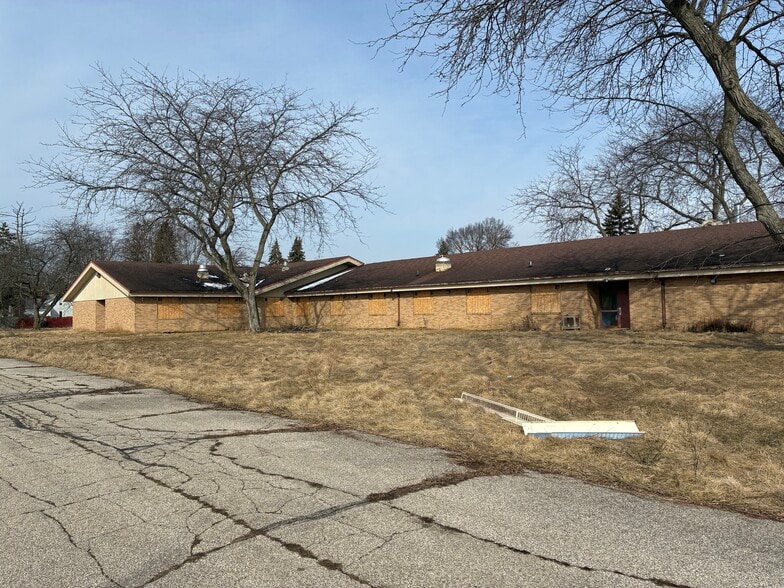 More Photos Of 1413 Gratiot Ave, Saginaw Healthcare For Sale