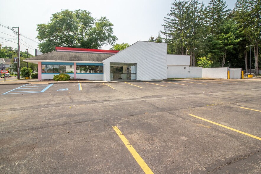 More Photos Of 127 S Main St, Ellenville Fast Food For Sale