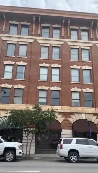 Primary Photo Of 118 S Grant St, Fitzgerald Office For Lease