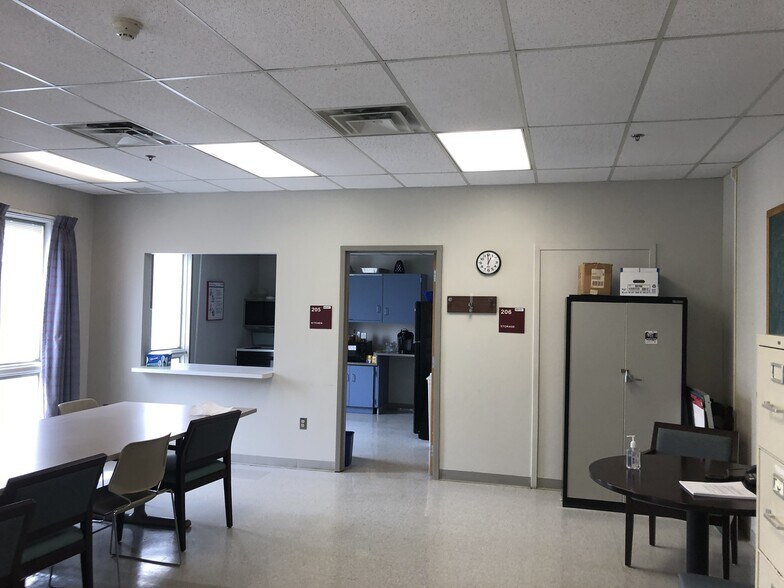 More Photos Of 465 Westfall Rd, Rochester Medical For Sale