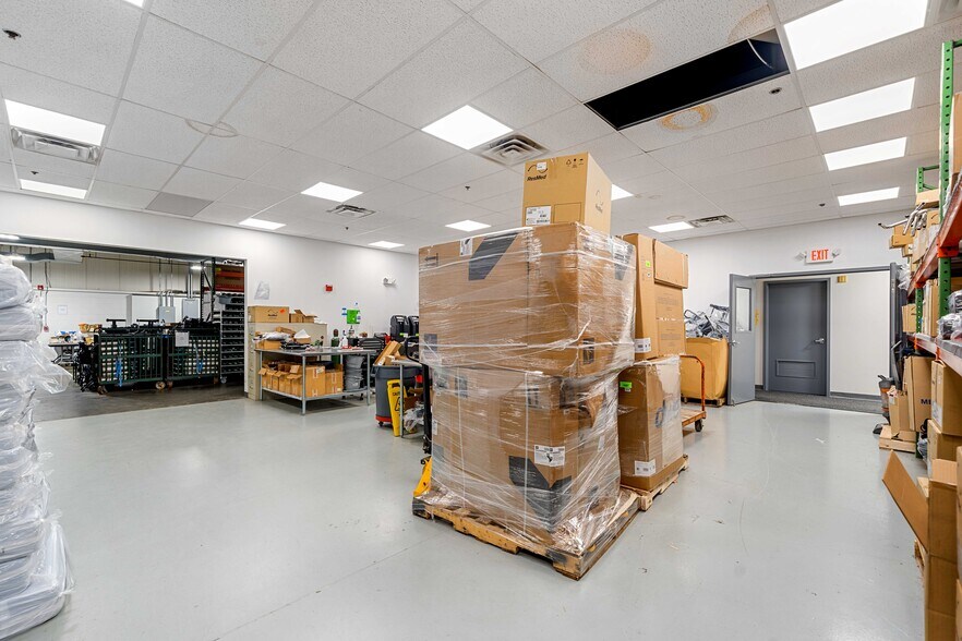 More Photos Of 63 Neck Rd, Haverhill Light Manufacturing For Sale