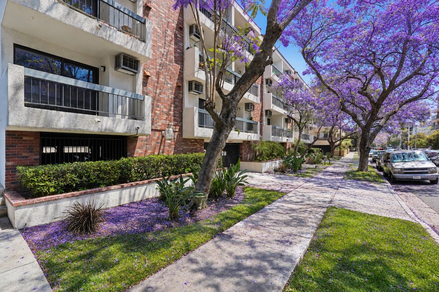 More Photos Of 320 S Arnaz Dr, Los Angeles Apartments For Sale