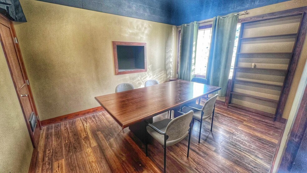 More Photos Of 378 S Van Buren St, Barberton Industrial For Lease