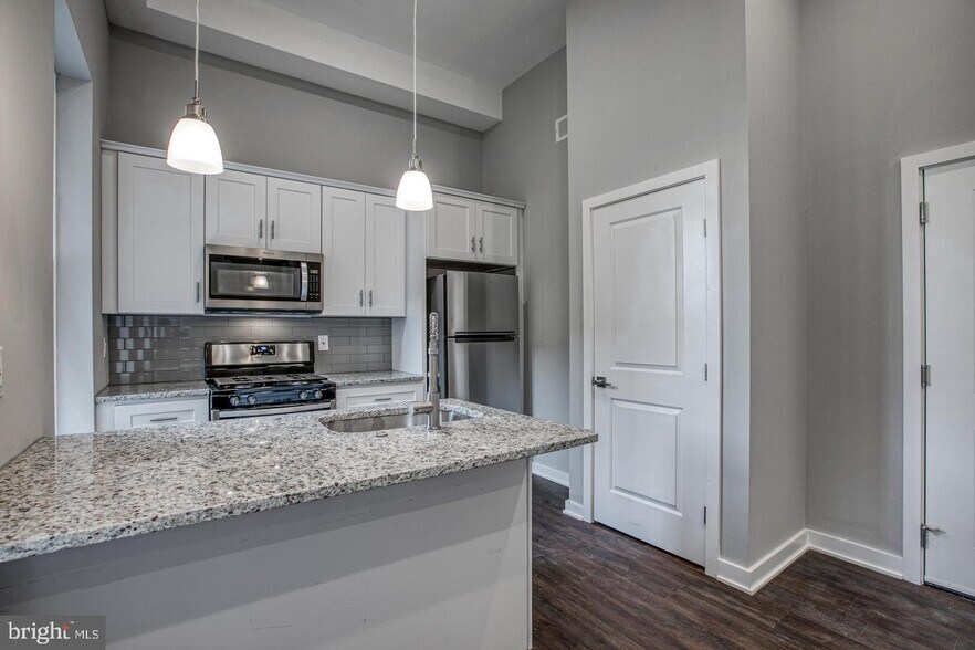 More Photos Of 1316 S Broad St, Philadelphia Apartments For Sale