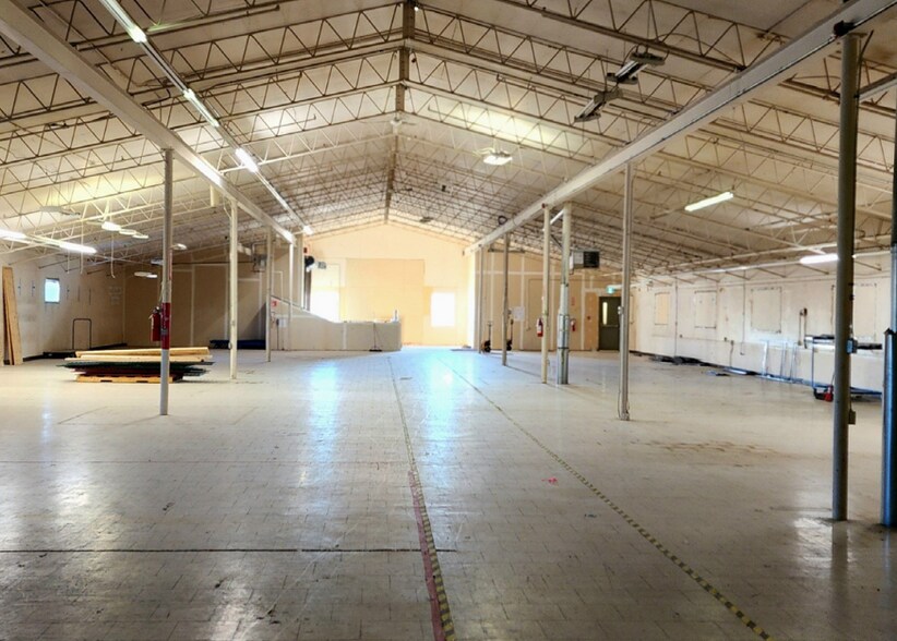 More Photos Of 10951 170 St NW, Edmonton Freestanding For Lease