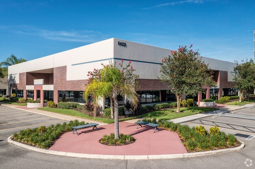 More Photos Of 7300-7356 Greenbriar Pky, Orlando Unknown For Lease