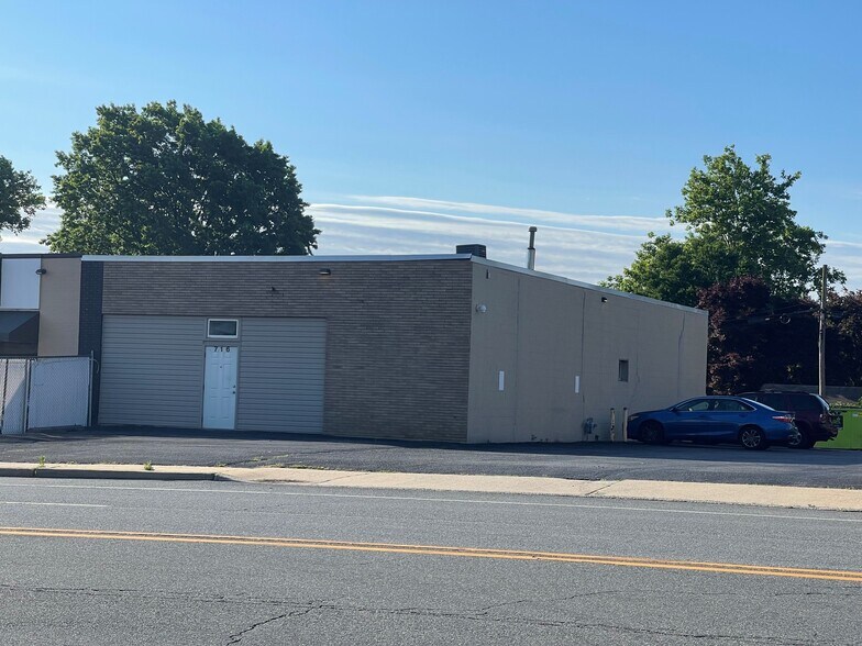 More Photos Of 708 Philadelphia Pike, Wilmington Office For Sale