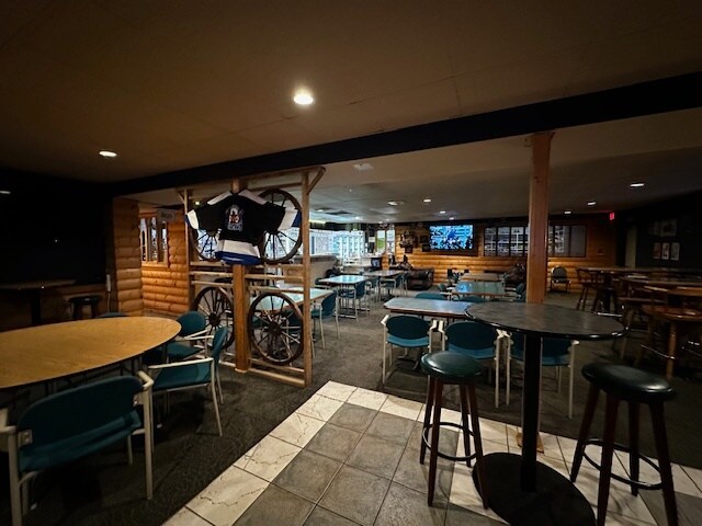 More Photos Of 2216 20th St, Delburne Hotel For Sale