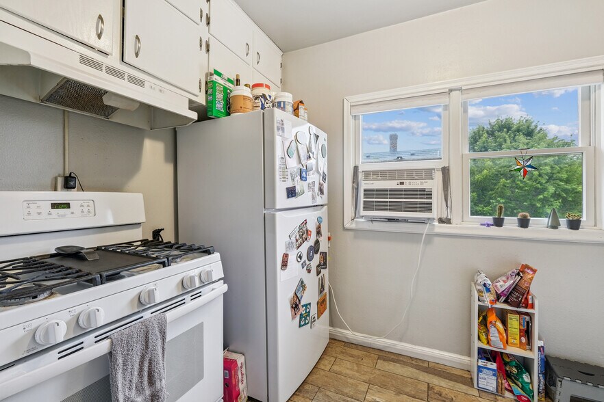 More Photos Of 1271 7th St W, Saint Paul Apartments For Sale
