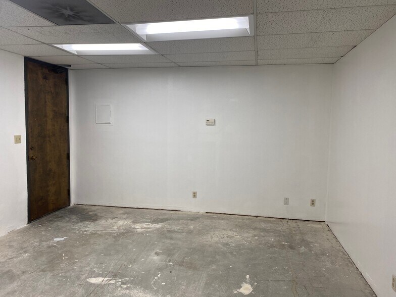 More Photos Of 9010 Corbin Ave, Northridge Office For Lease