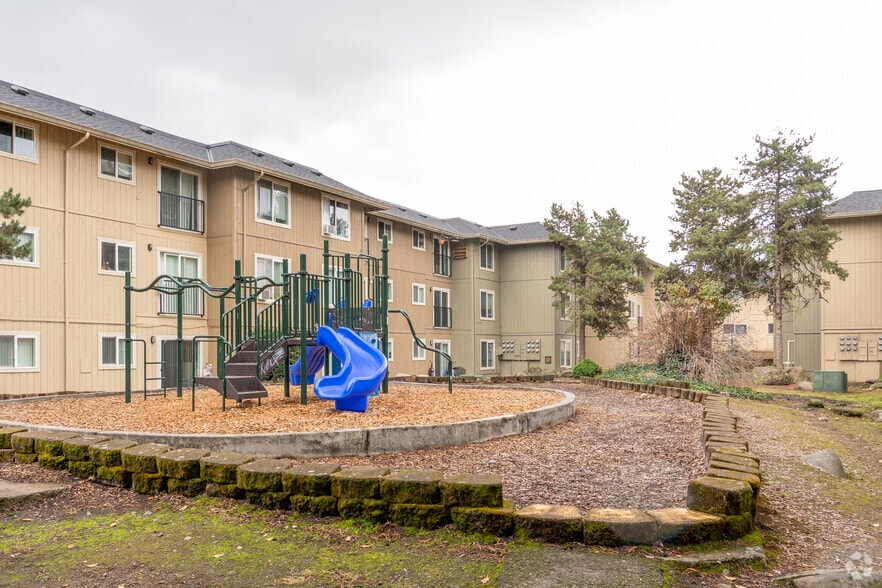 More Photos Of 17014-17062 NE Halsey St, Portland Apartments For Sale