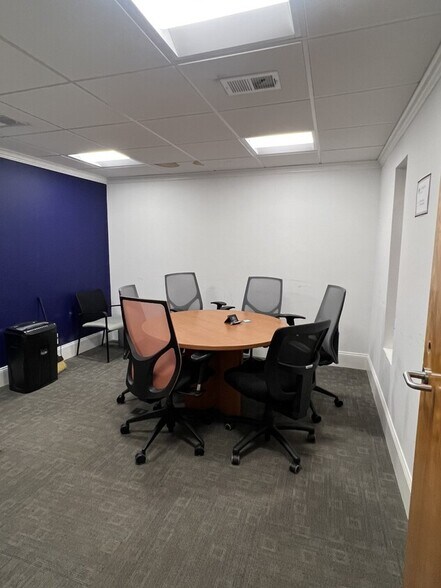 More Photos Of 316-320 Washington St, Brookline Loft Creative Space For Lease