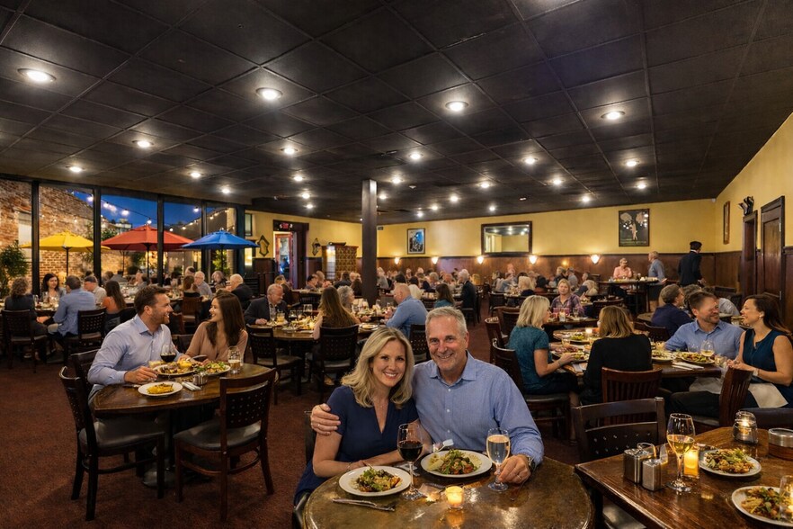 More Photos Of 336-340 E Grand Ave, Escondido Restaurant For Lease