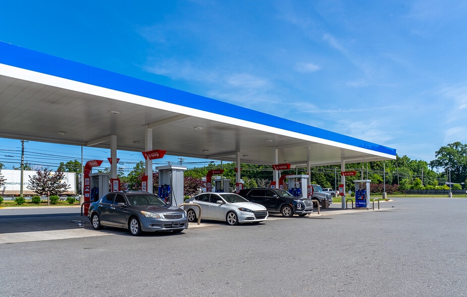 More Photos Of 4800 N Graham St, Charlotte Convenience Store For Sale