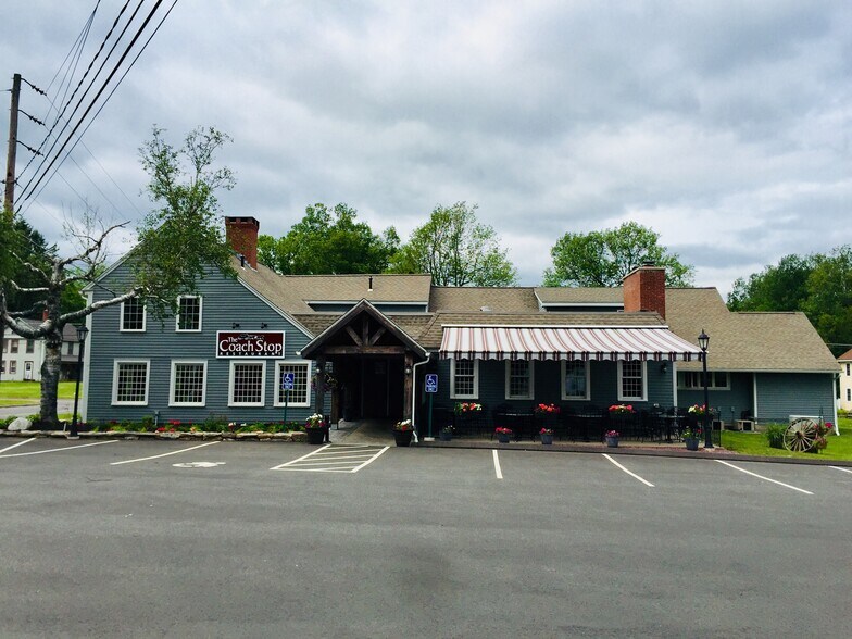 Primary Photo Of 6 Hartland Blvd, East Hartland Restaurant For Sale