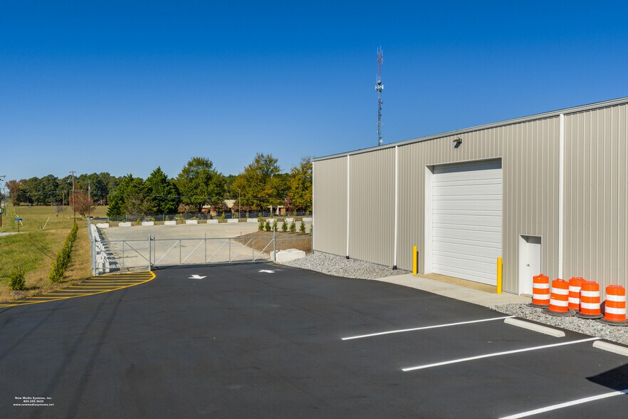 More Photos Of 1918 W Virginia Ave, Crewe Warehouse For Lease