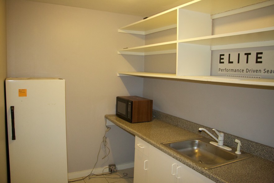 More Photos Of 3025 Maple Dr NE, Atlanta Loft Creative Space For Lease