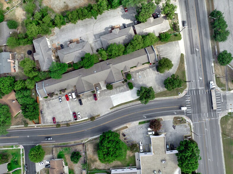 More Photos Of 6029 Fountainwood St, San Antonio Office For Sale