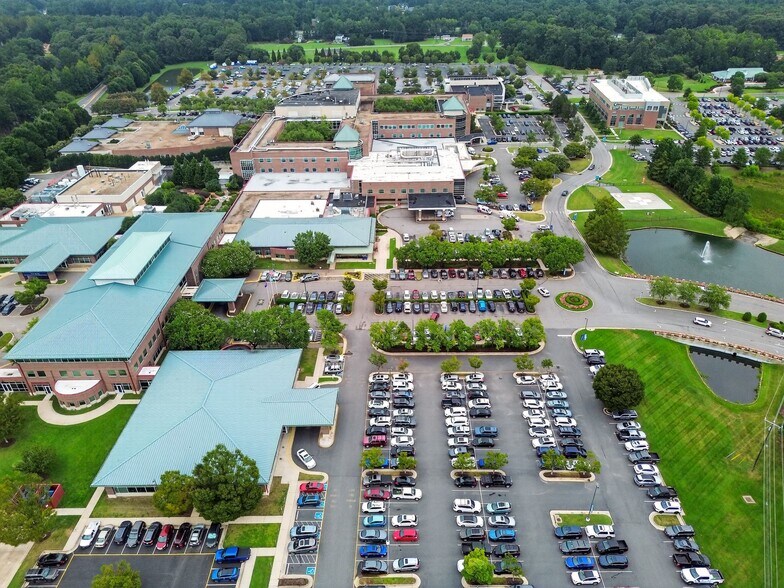 More Photos Of 8220 Meadowbridge Rd, Mechanicsville Medical For Lease