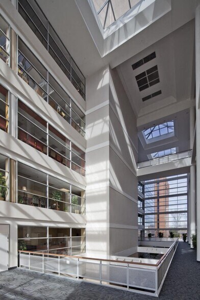 More Photos Of 1918 Randolph Rd, Charlotte Medical For Lease