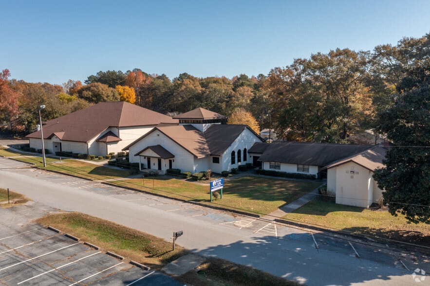 Primary Photo Of 31 Calhoun Ave, Greenville Religious Facility For Sale