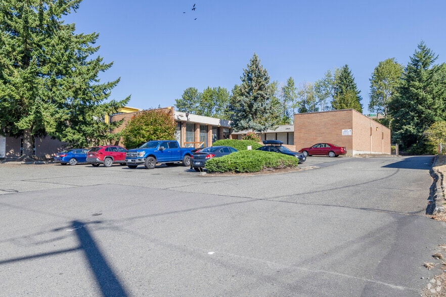More Photos Of 4901 Center St, Tacoma Flex For Sale
