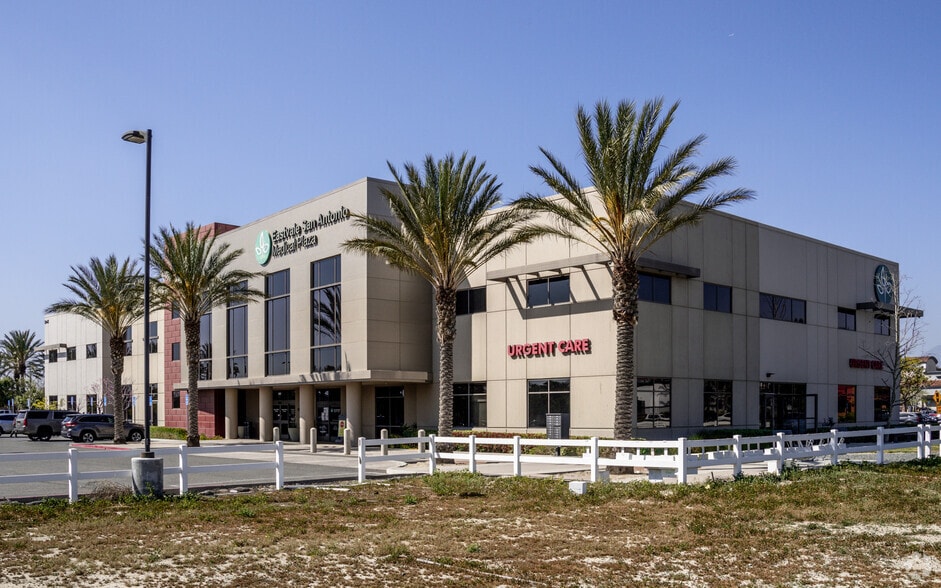 More Photos Of 12442 Limonite Ave, Eastvale Medical For Lease