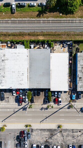 More Photos Of 526-528 S Dixie Hwy E, Pompano Beach Service For Lease