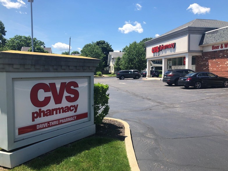More Photos Of 235 E Cuyahoga Falls Ave, Akron Drugstore For Lease