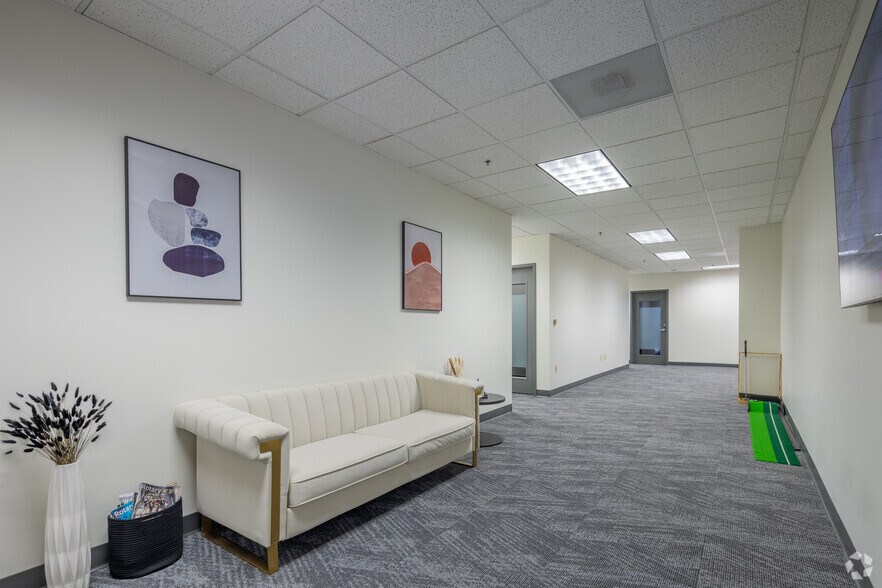 More Photos Of 1501 Main St, Columbia Coworking Space